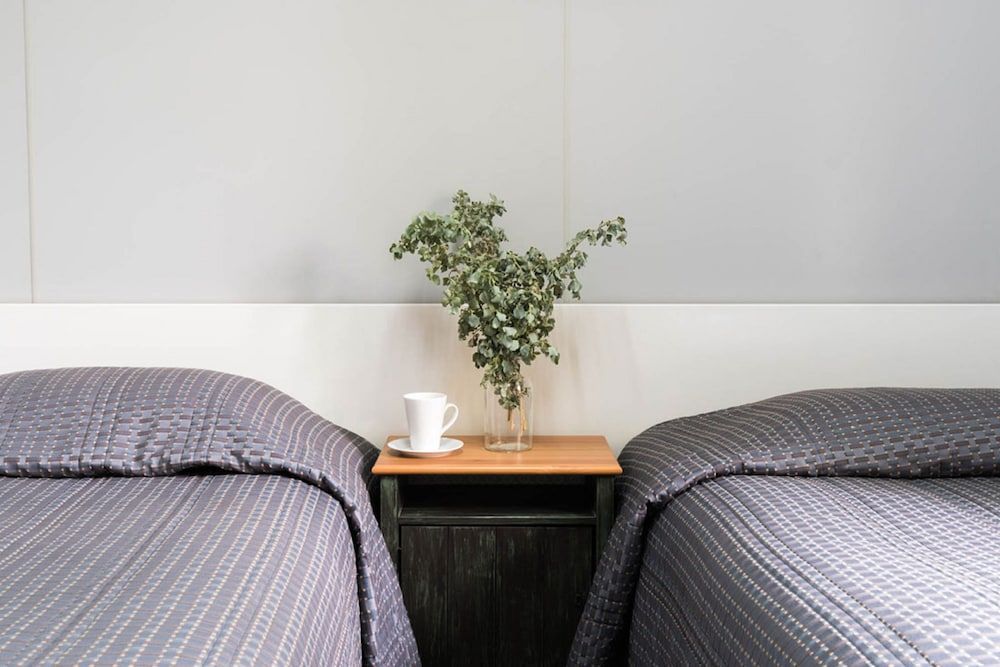 Saltbush Retreat Outback Cabin - Two Bedrooms 3