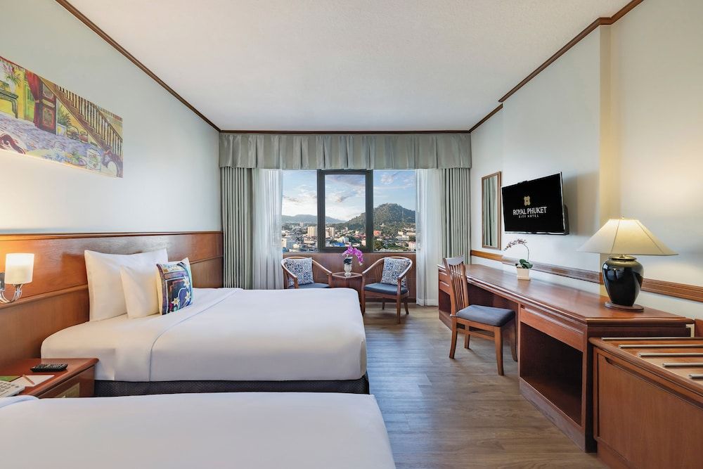 Royal Phuket City Hotel Premier Superior 2