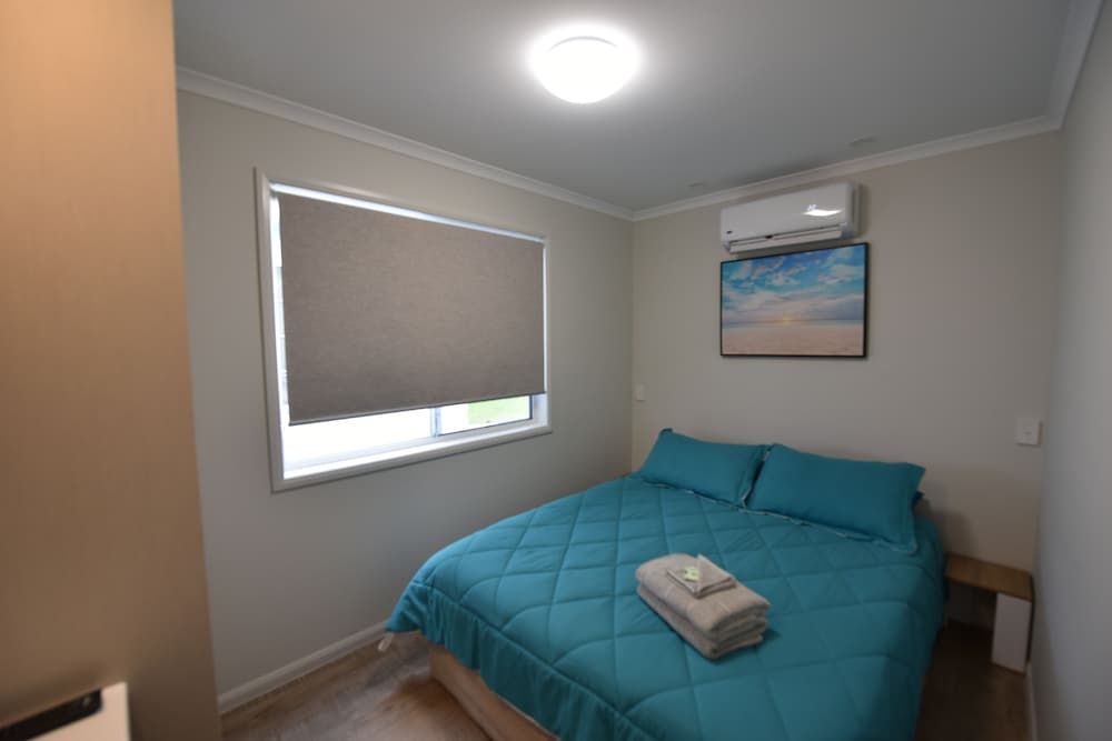 Deluxe Two Bedroom Riverfront Cabin