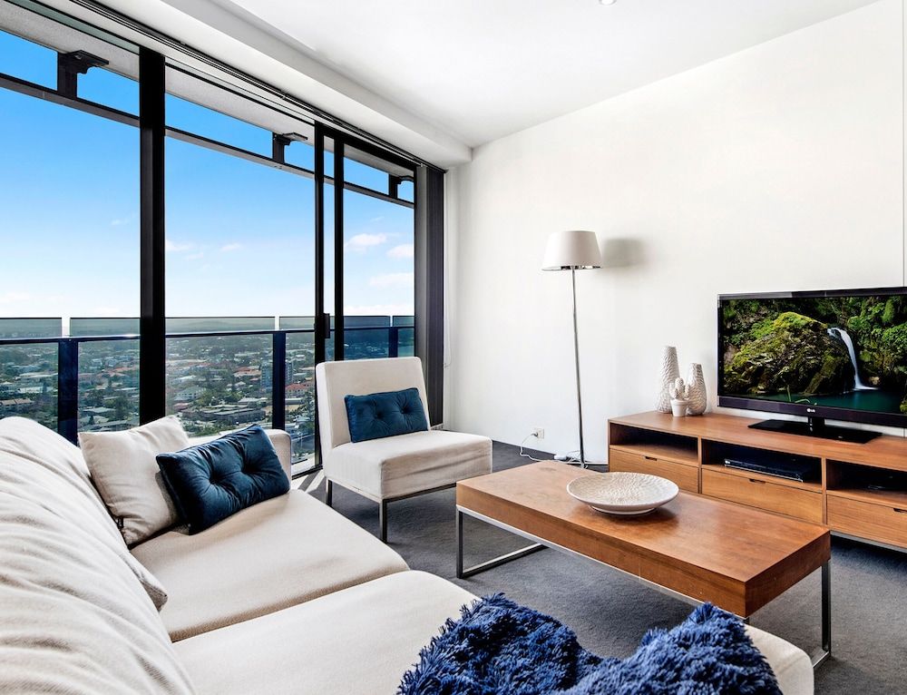 undefined Circle on Cavill - Q Stay 2