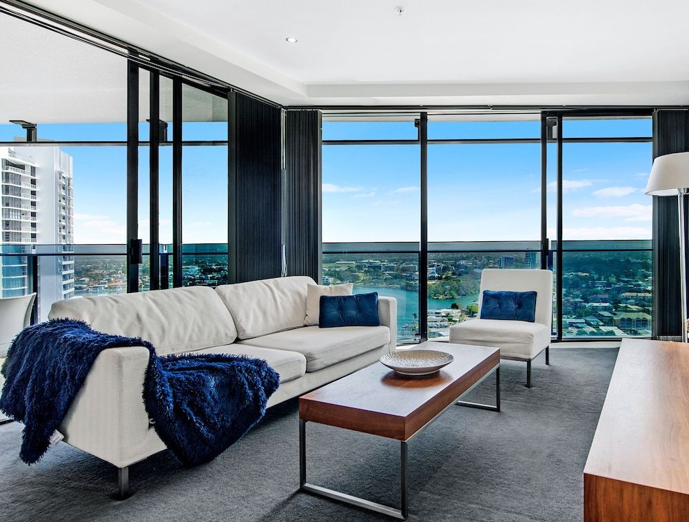 Circle on Cavill - Q Stay 1 Bedroom SPA 10