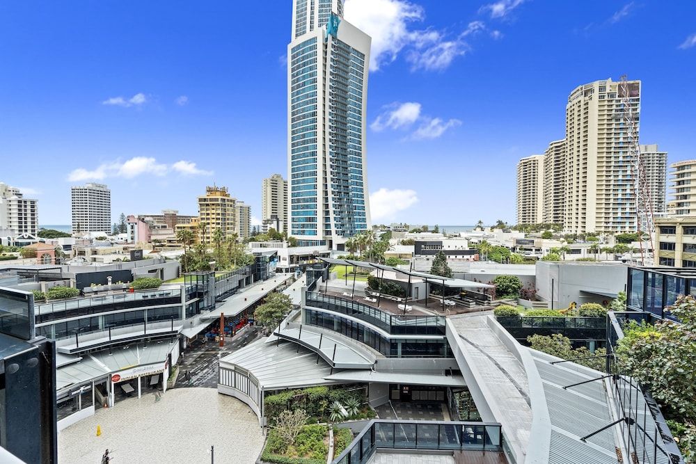 undefined Circle on Cavill - Q Stay 7