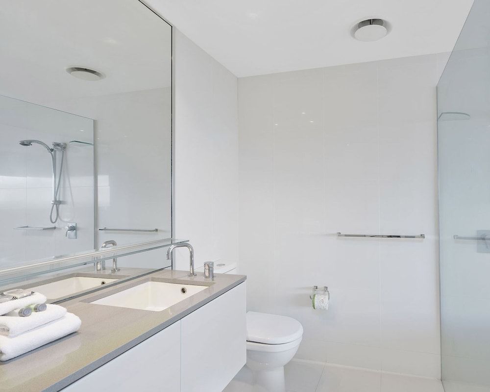 Circle on Cavill - Q Stay 1 Bedroom SPA 8