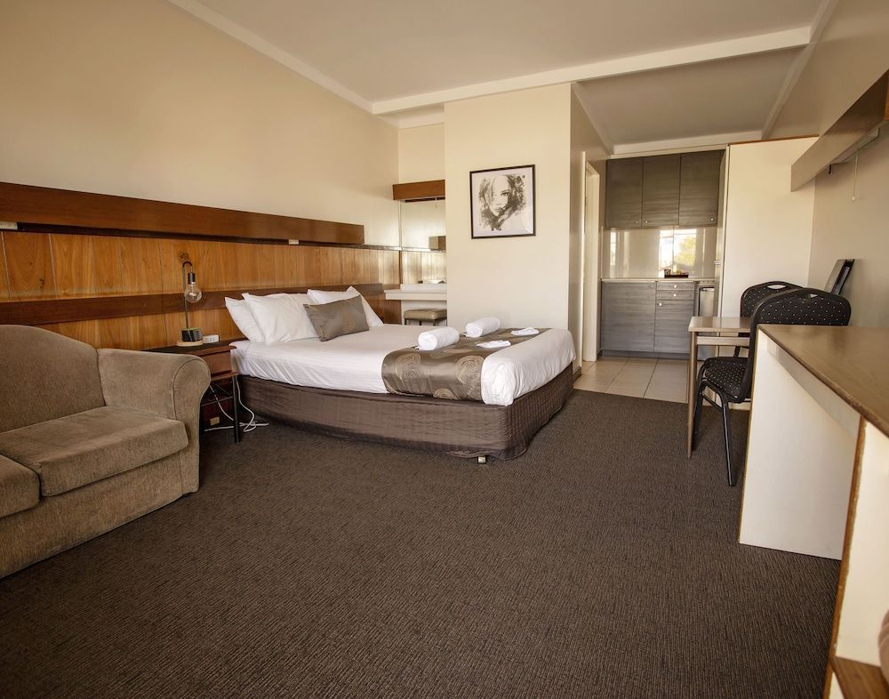 Standard Double Room, 1 Queen Bed