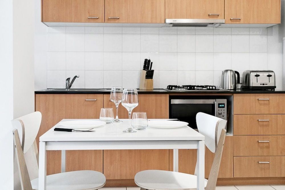 undefined LIZZI, Melbourne Studio Apartment 6