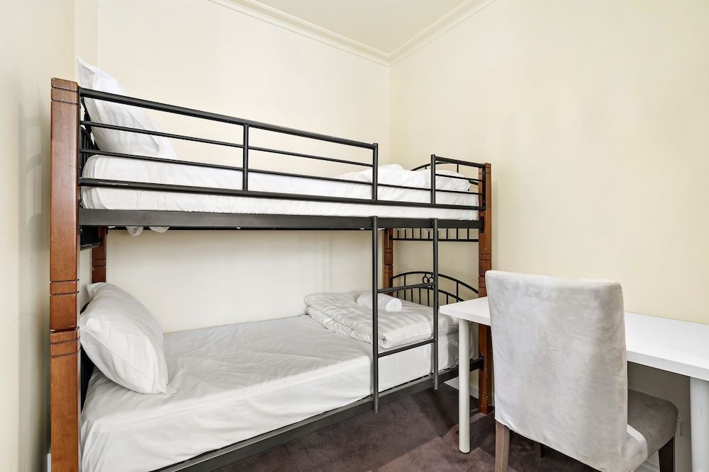 undefined ELIZA, 2BDR Melbourne Apartment