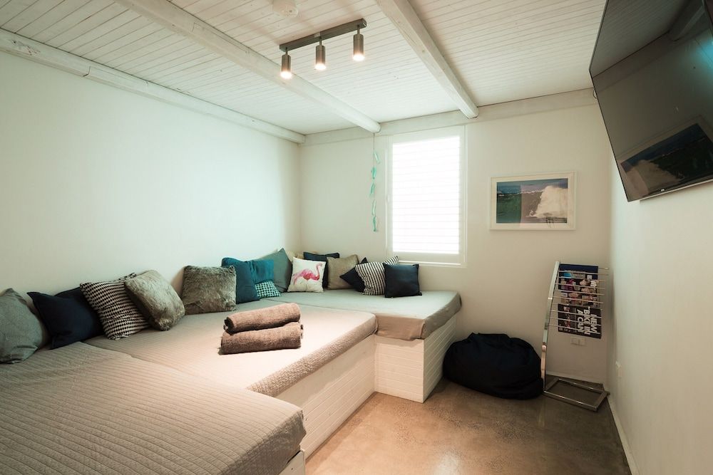 Rockstar, 6 Bedroom