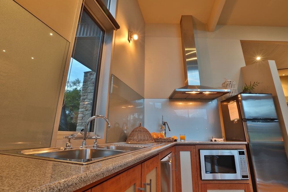 Bushland Luxury Chalet (Bushland Luxury Couples Retreat) 3