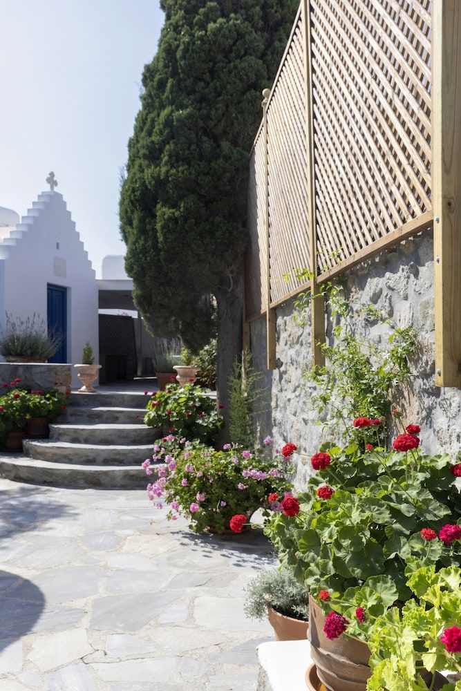 undefined Despotiko Hotel 6