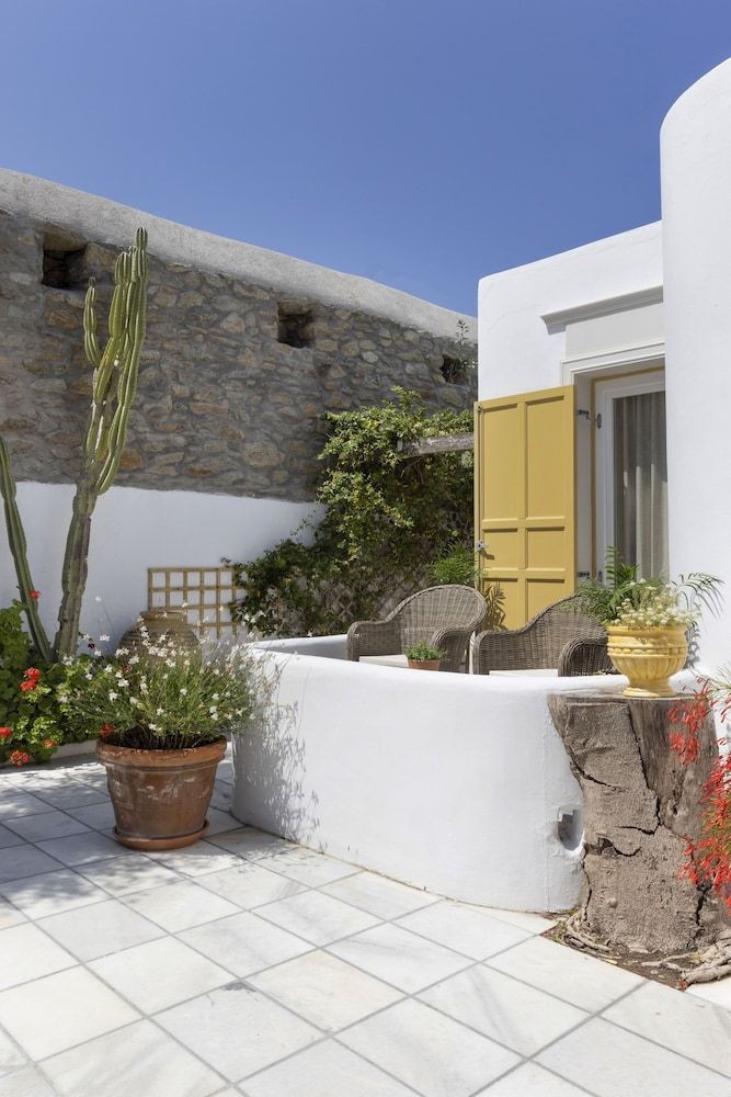 undefined Despotiko Hotel 2