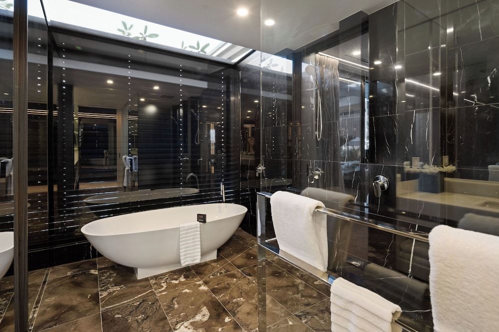 Emporium Hotel South Bank Poolside Cabana Suite - Free Wifi 4