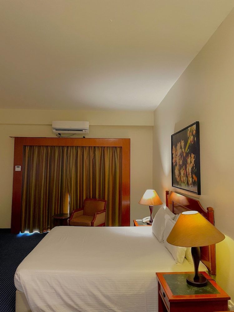 undefined Rainbow Paradise Beach Resort 2