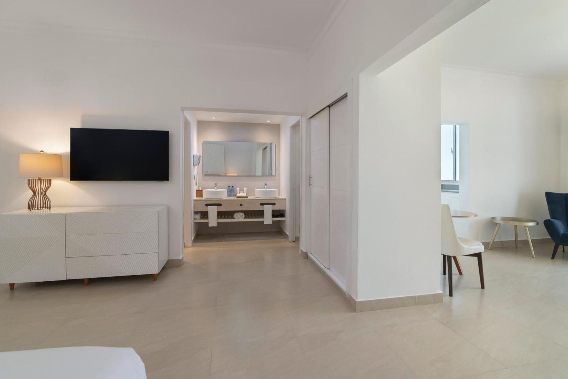 Club Master Suite with Ocean View