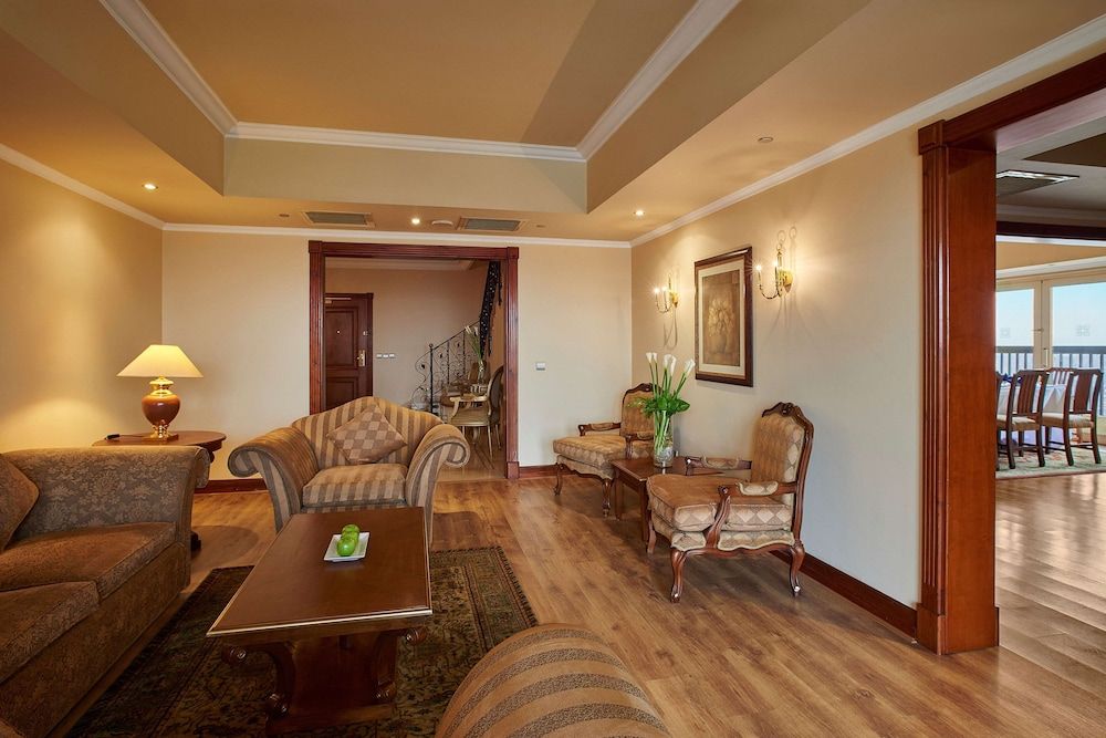Hilton Cairo Zamalek Residences Ambassador Suite, Multiple Beds, Non Smoking 9