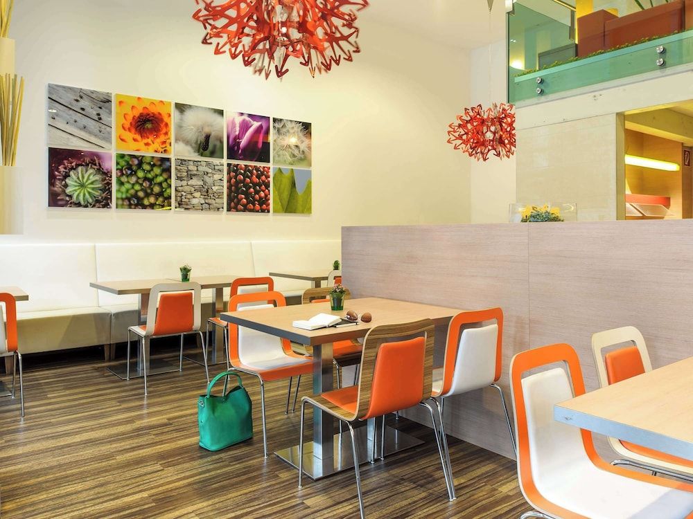 undefined ibis Wien Messe 8