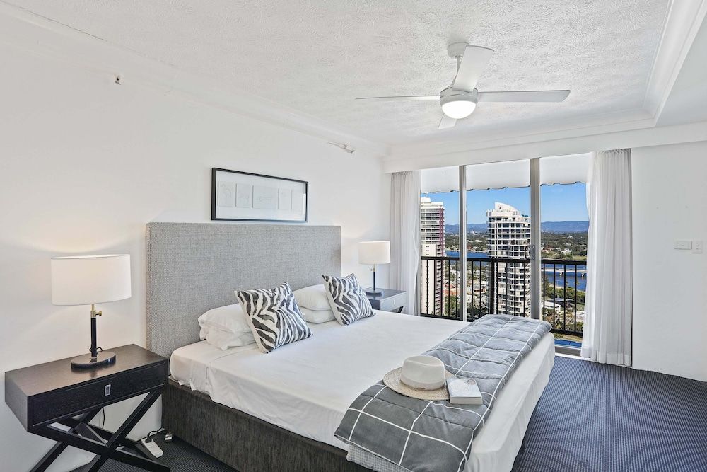 1 Bedroom Superior Apartment