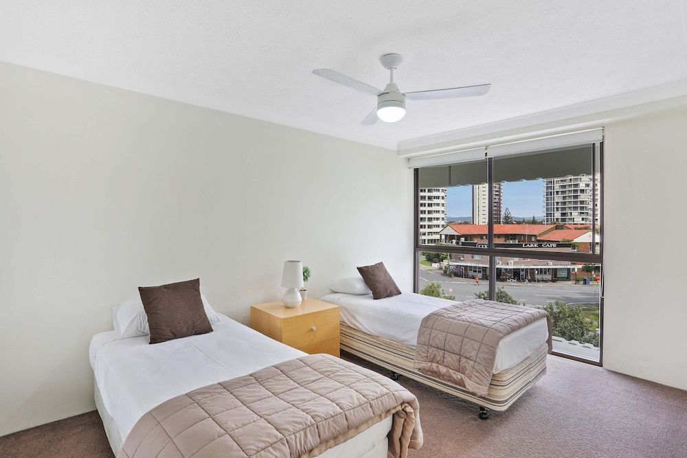 3 Bedroom Marina View Apartment