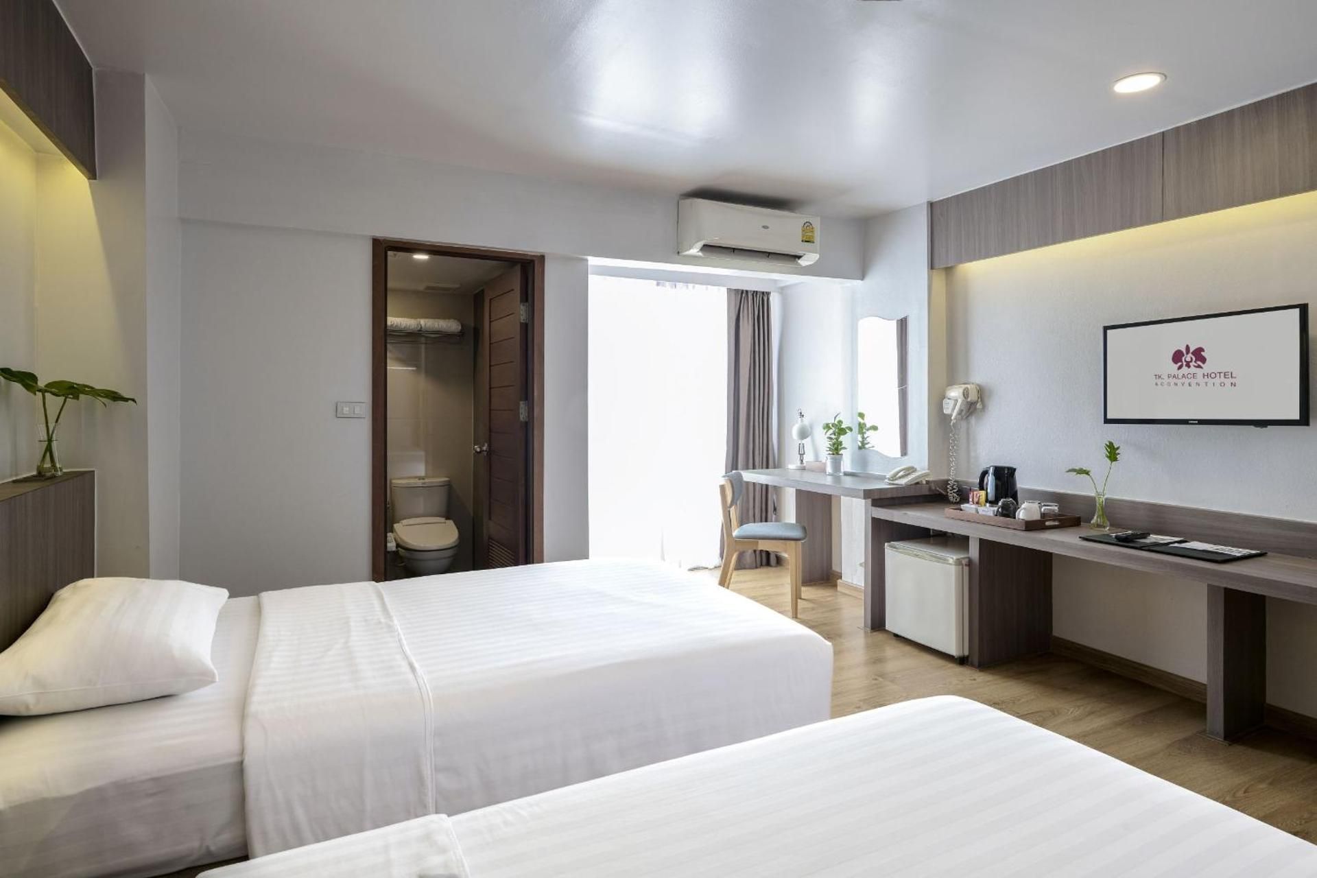 TK. Palace Hotel & Convention Bangkok Standard 1 Double Bed or 2 Single Beds 2