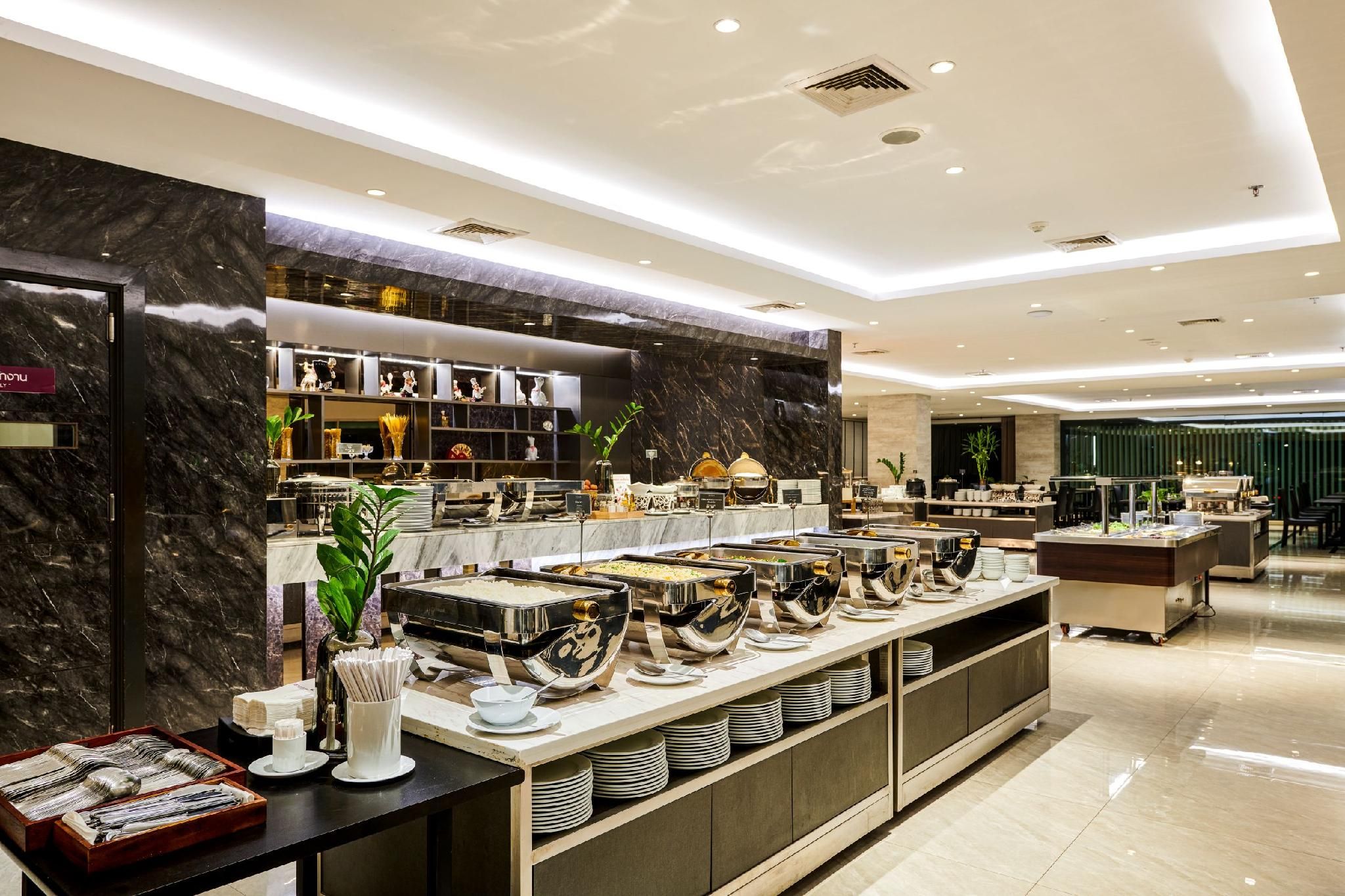 undefined TK. Palace Hotel & Convention Bangkok 9