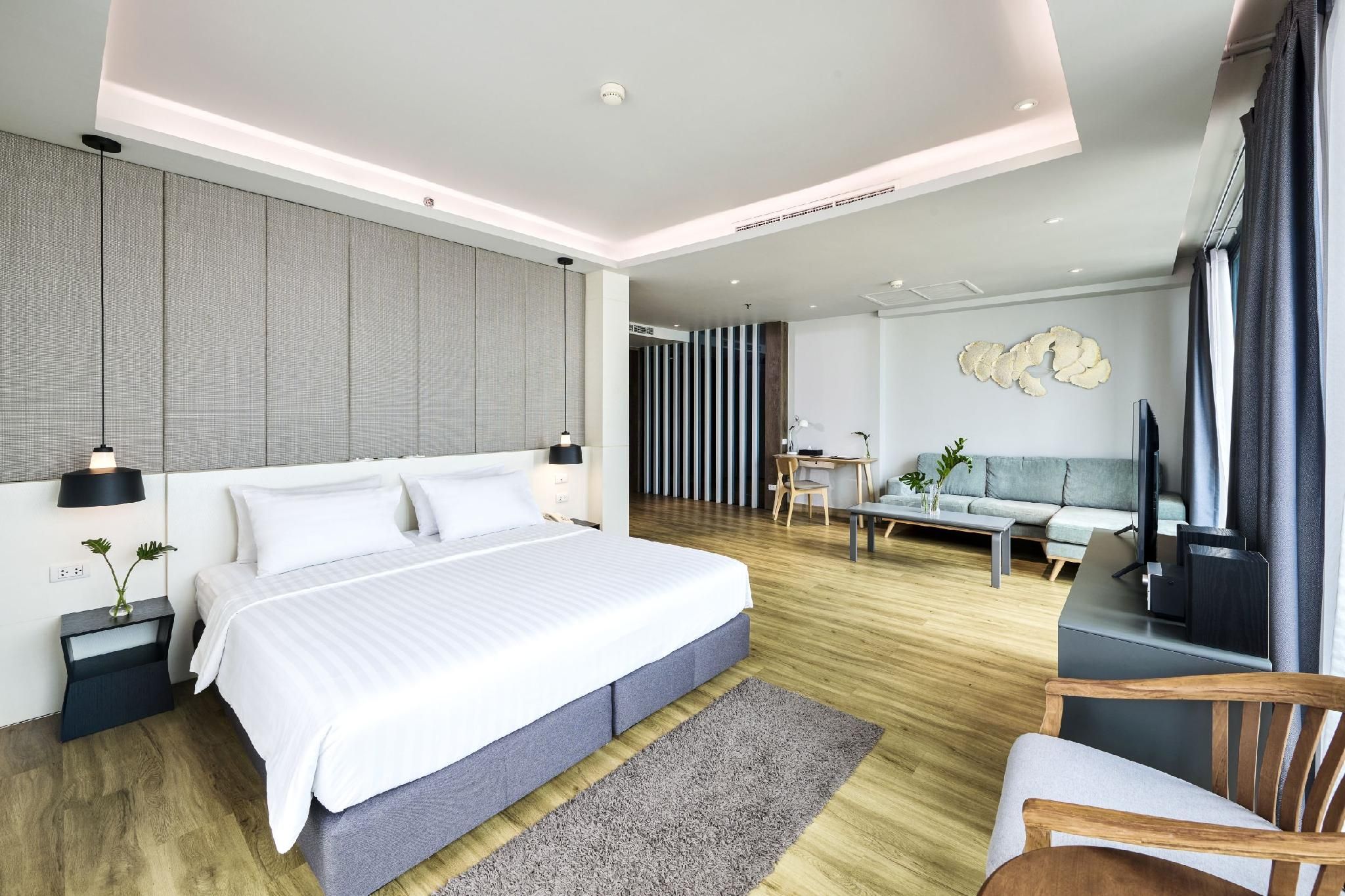 Mini Suite