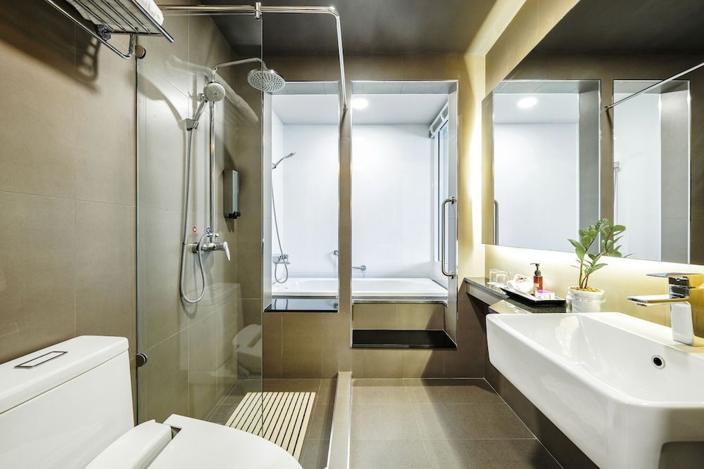 undefined TK Palace Hotel & Convention 8