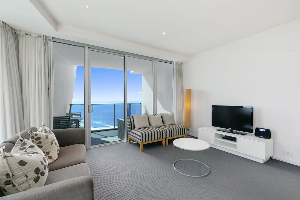 H'Residences - Q Stay Apartment, 2 Bedrooms, Ocean View 11