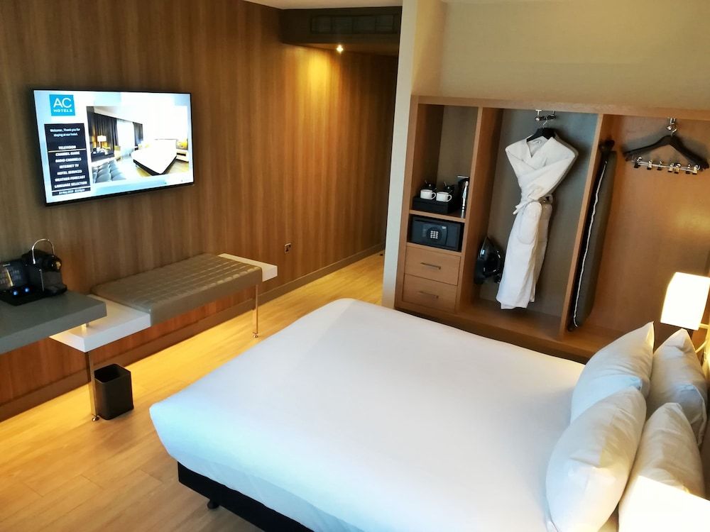Superior Room, 1 Queen Bed, Non Smoking
