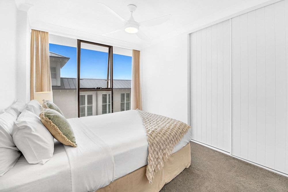 3 Bedroom Beach Front Ocean View Executive