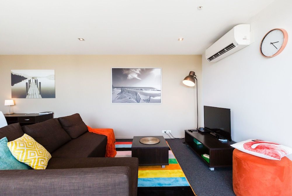 undefined ALLINDA, 1BDR Melbourne Apartment 9