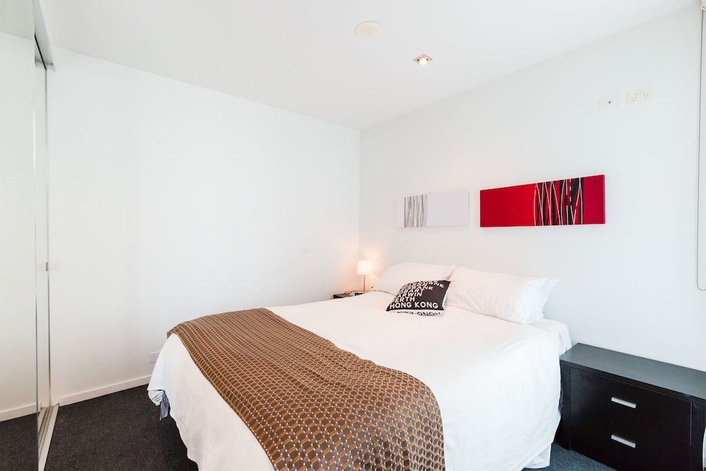 undefined ALLINDA, 1BDR Melbourne Apartment
