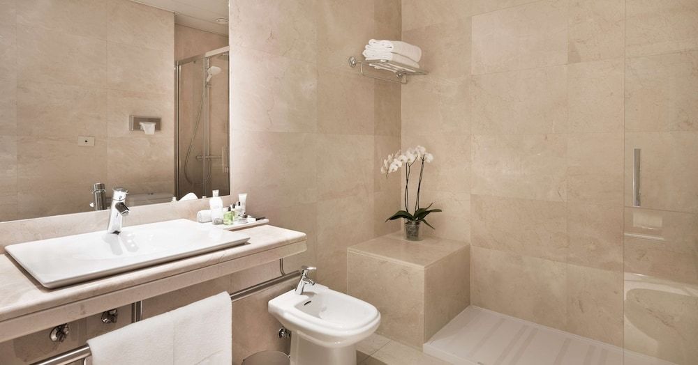 undefined NH Collection Madrid Abascal 9