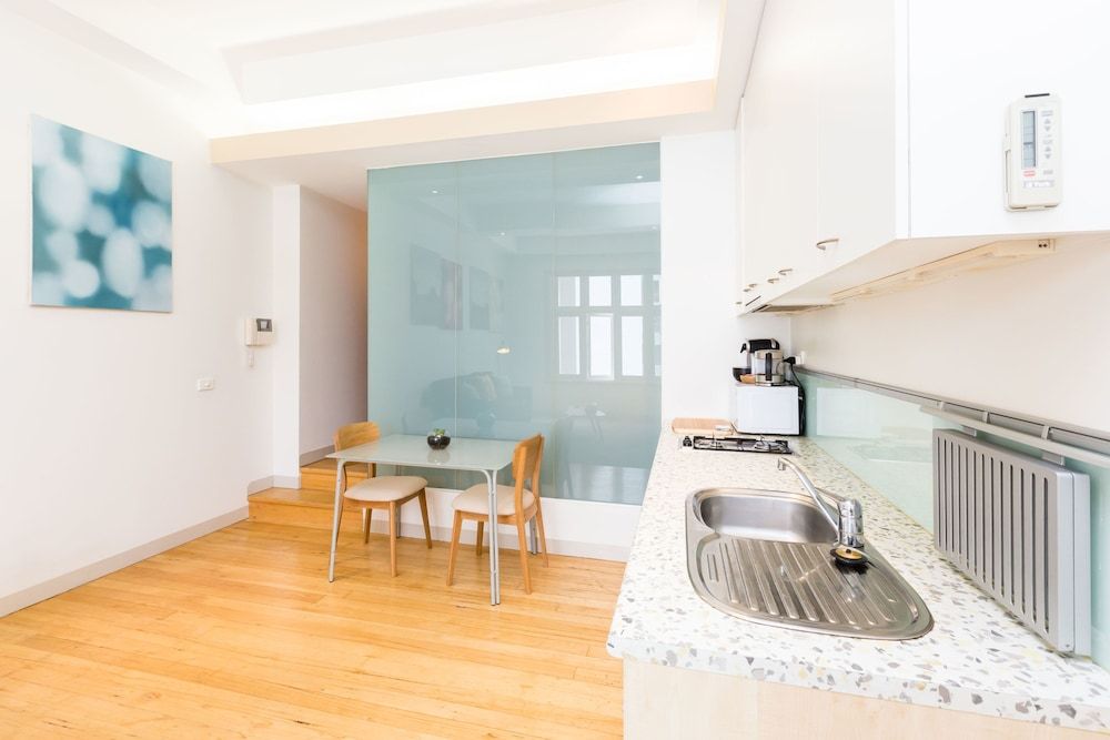 undefined GEM, 1BDR Melbourne Apartment 6