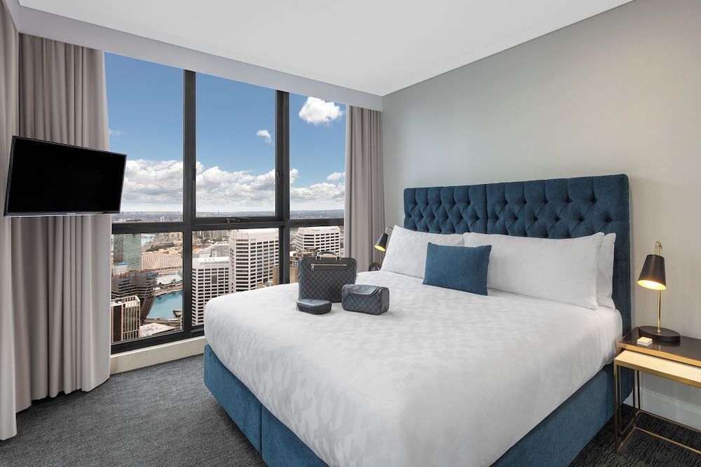 Meriton Suites Pitt Street, Sydney 3 Bedroom West Penthouse