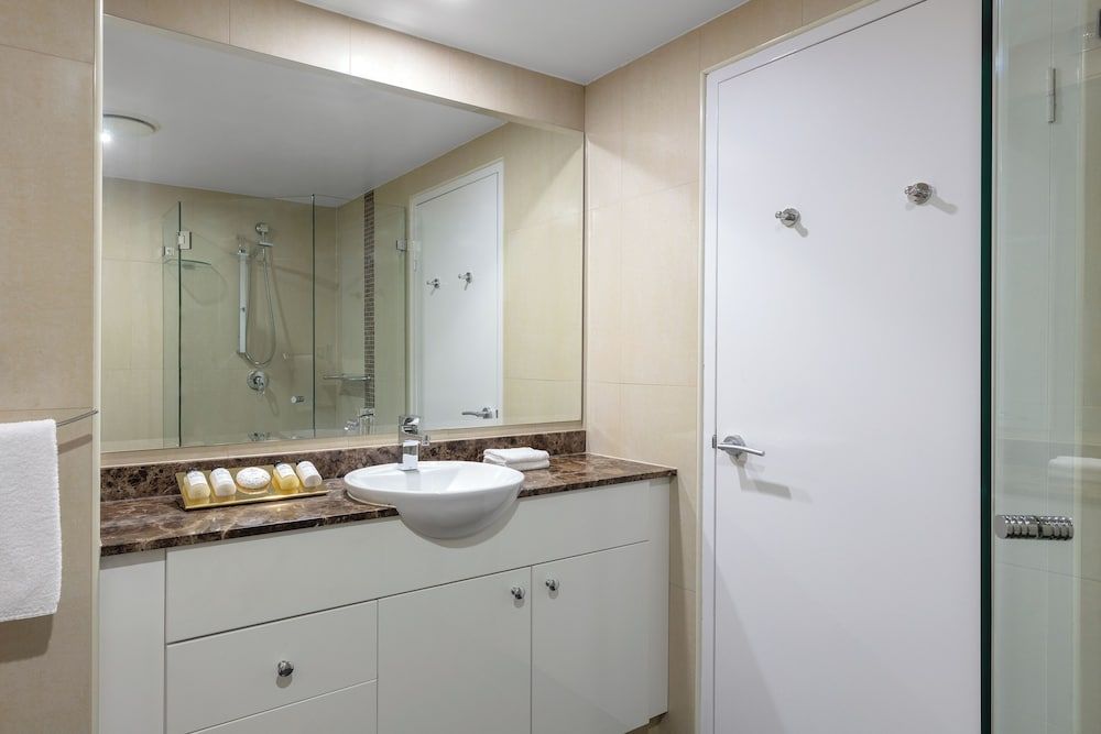 Meriton Suites Pitt Street, Sydney 3 Bedroom West Penthouse 6