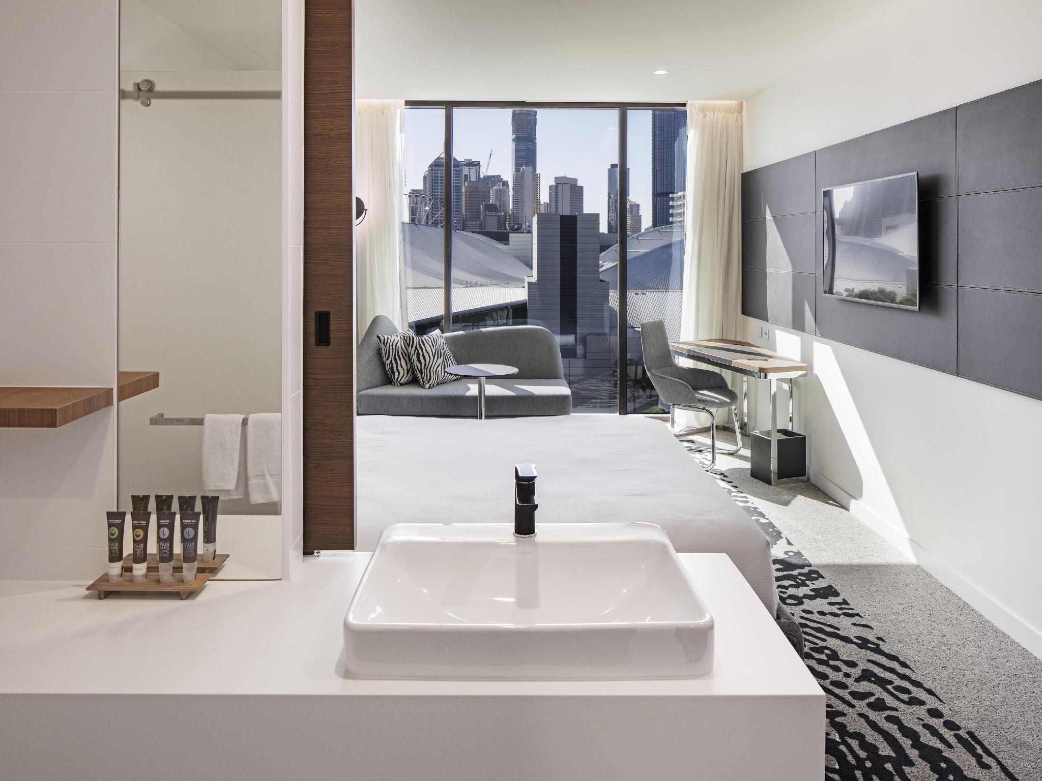 Superior ‘N’ Room with 1 King Bed