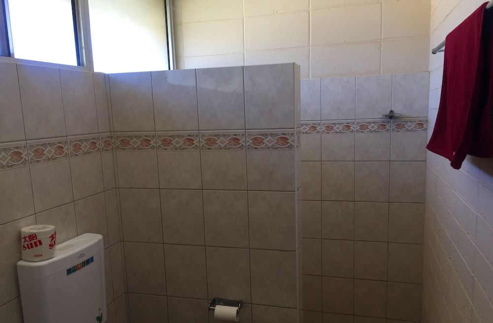 Inland Oasis Motel Motel Room 8