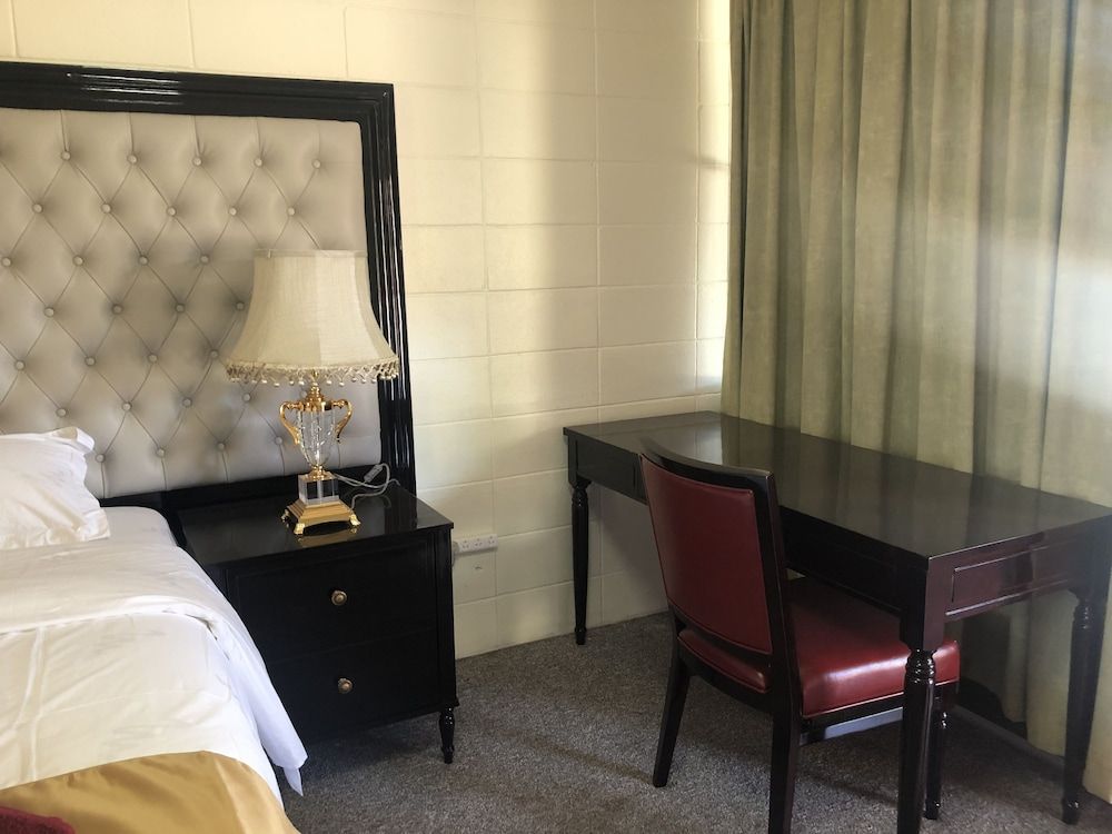 Inland Oasis Motel Premium Double Room 14