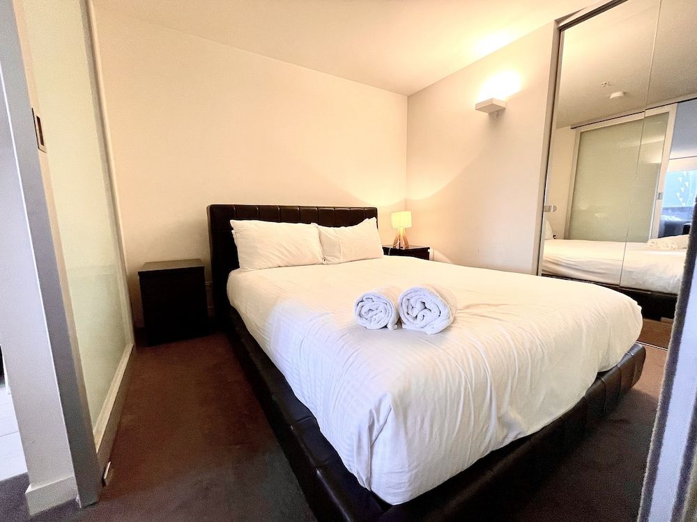 ReadySet Apartments on Spencer City Apartment, 1 Bedroom