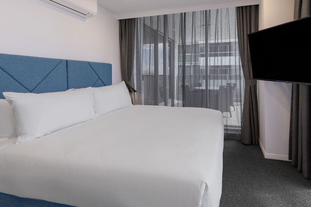 2 Bedroom Ocean Luxe Suite