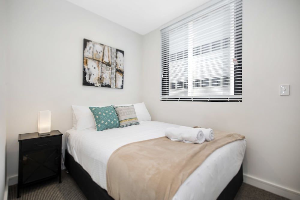 One Bedroom Studio Apartment with no Views