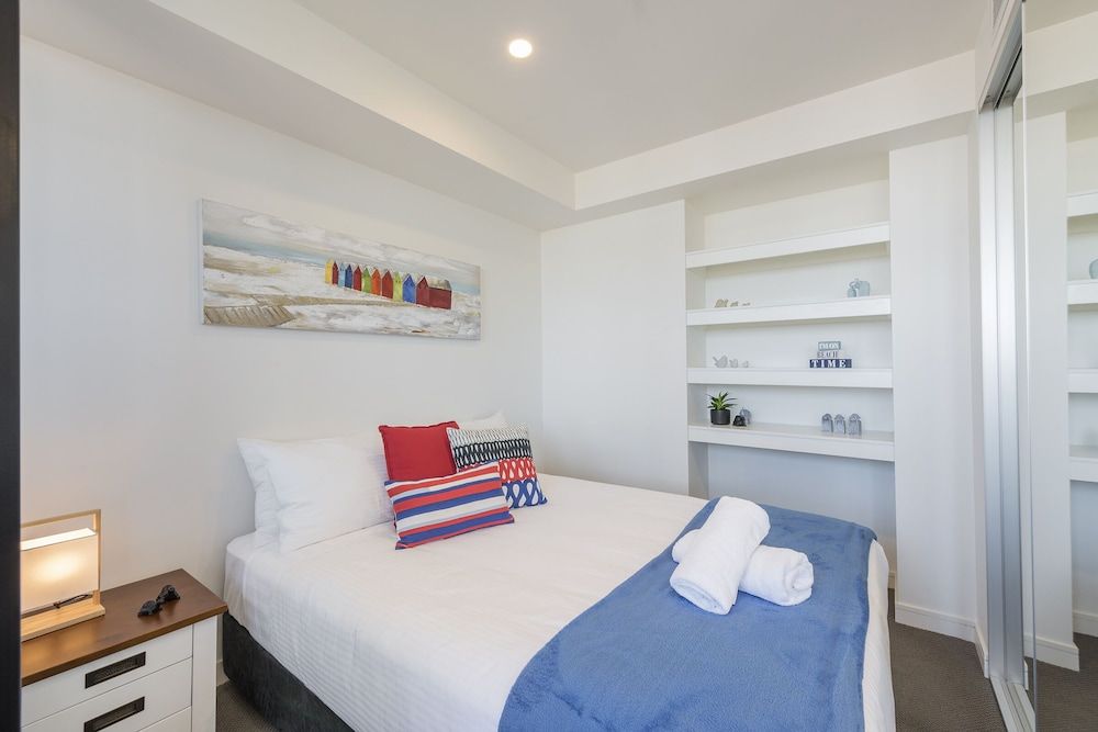 One Bedroom Apartment with City Views