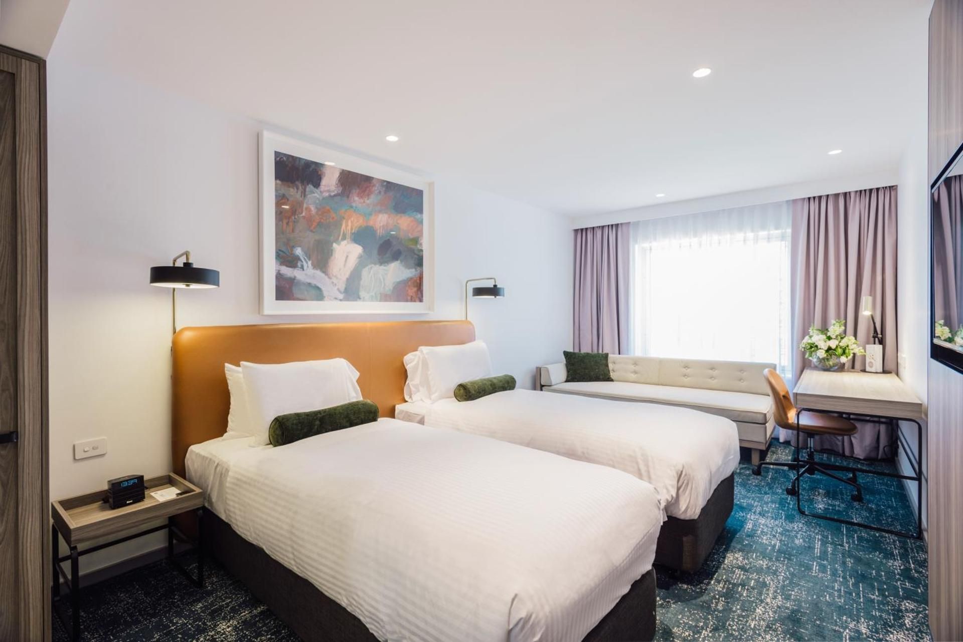 SUPERIOR ROOM, 2 Single Size Beds
