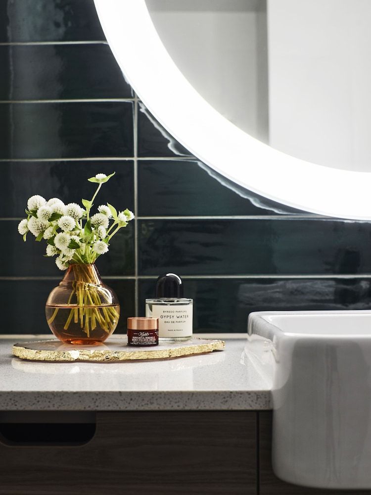 Novotel Sydney Darling Square Superior Room, 1 King Bed 10