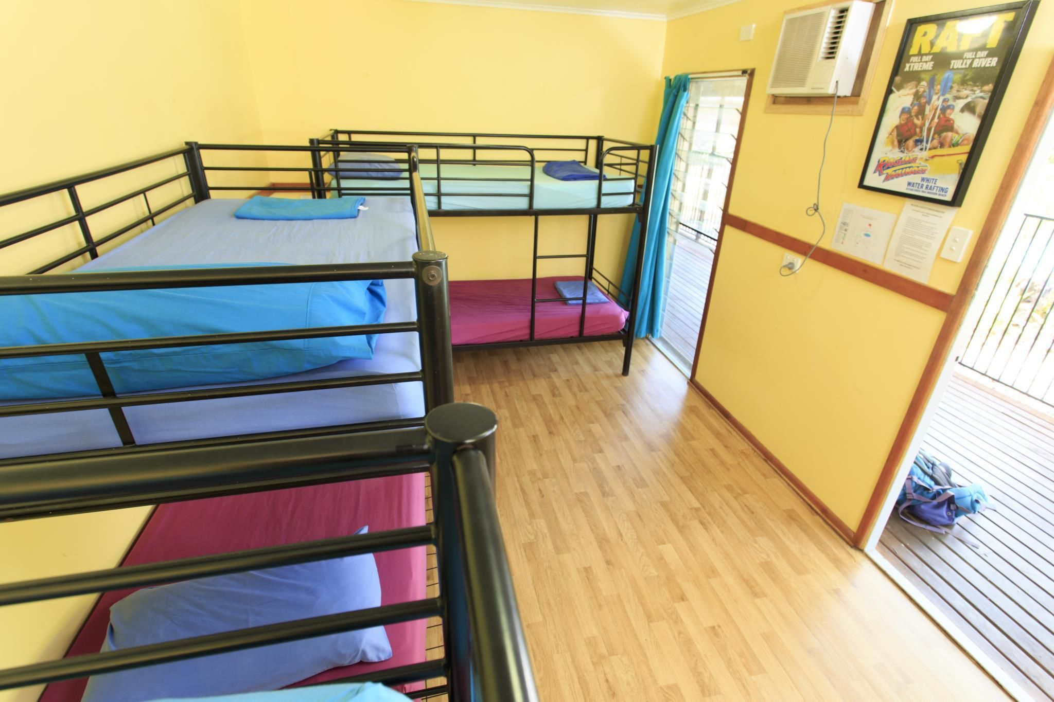 Bed in 6-Bed (Mixed)
