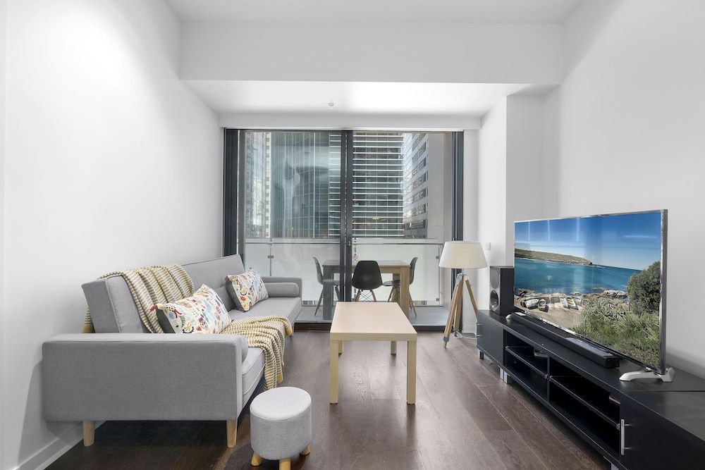 undefined EDWARD, 3BDR Melbourne Apartment 10