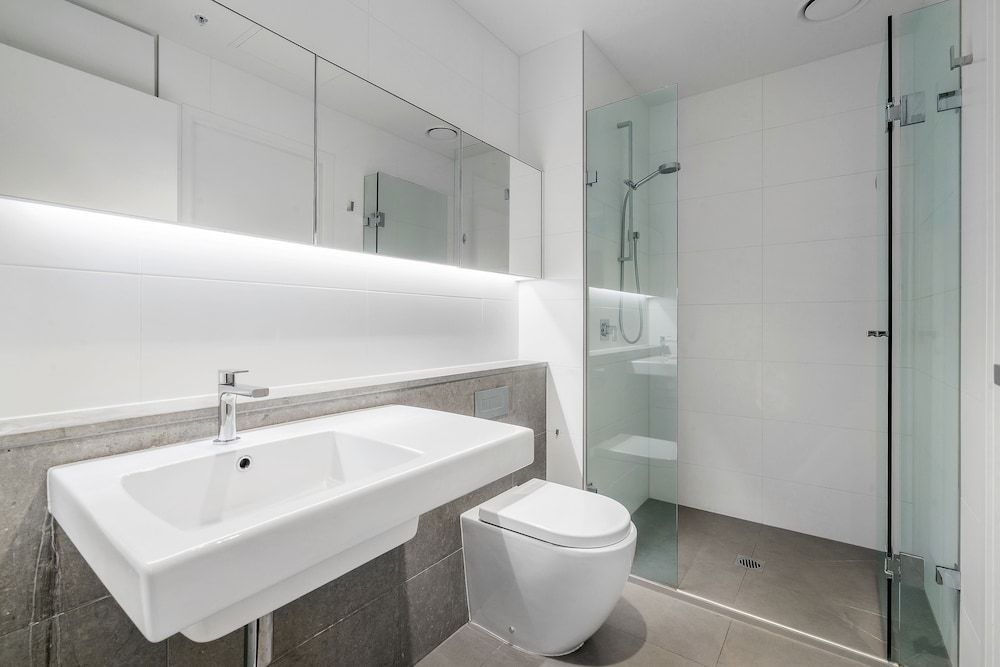 undefined EDWARD, 3BDR Melbourne Apartment 8