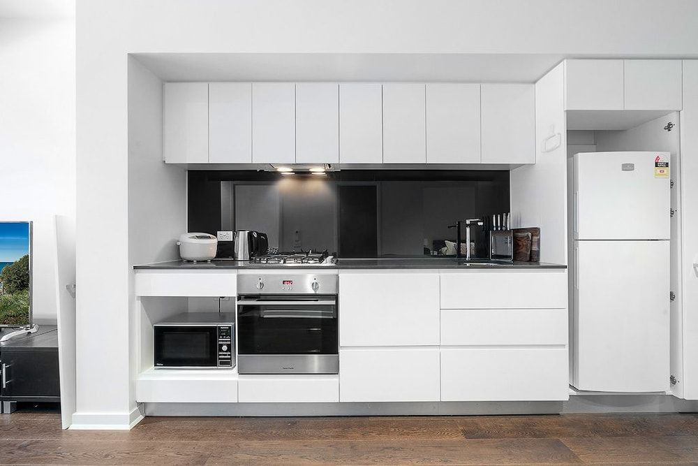 undefined EDWARD, 3BDR Melbourne Apartment 6