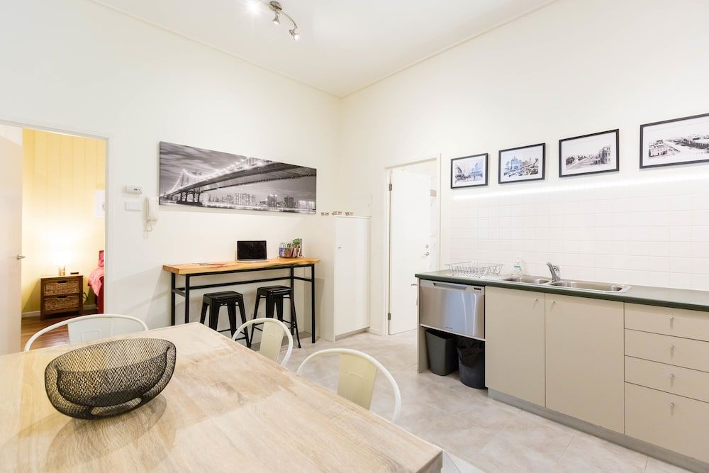 undefined ARCHIE, 1BDR Melbourne Apartment 7