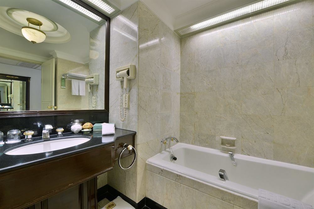 undefined Evergreen Laurel Hotel Bangkok 9