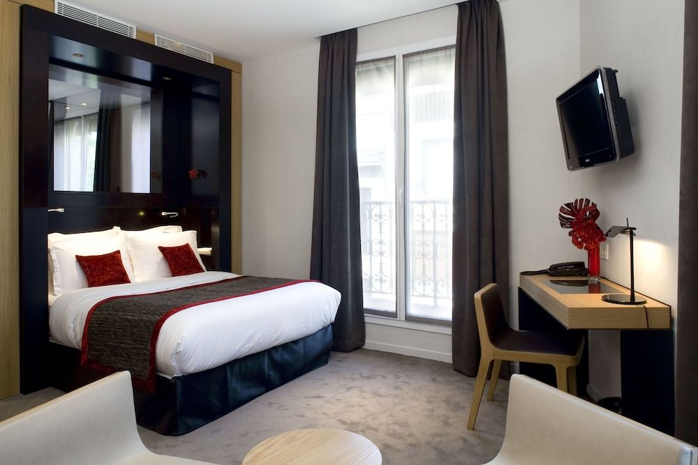 undefined Hotel Marceau Champs Elysees 3